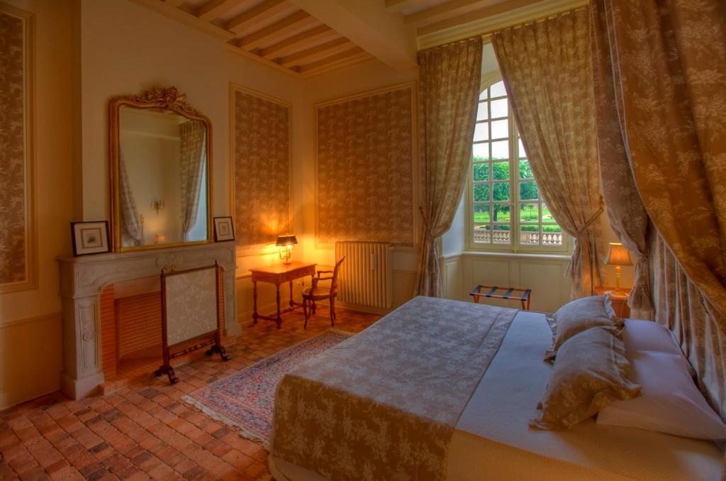 Le Chateau D'Hauterives Argentre Exterior photo